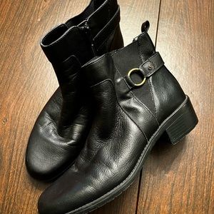 Anne Klein Leather ankle boots